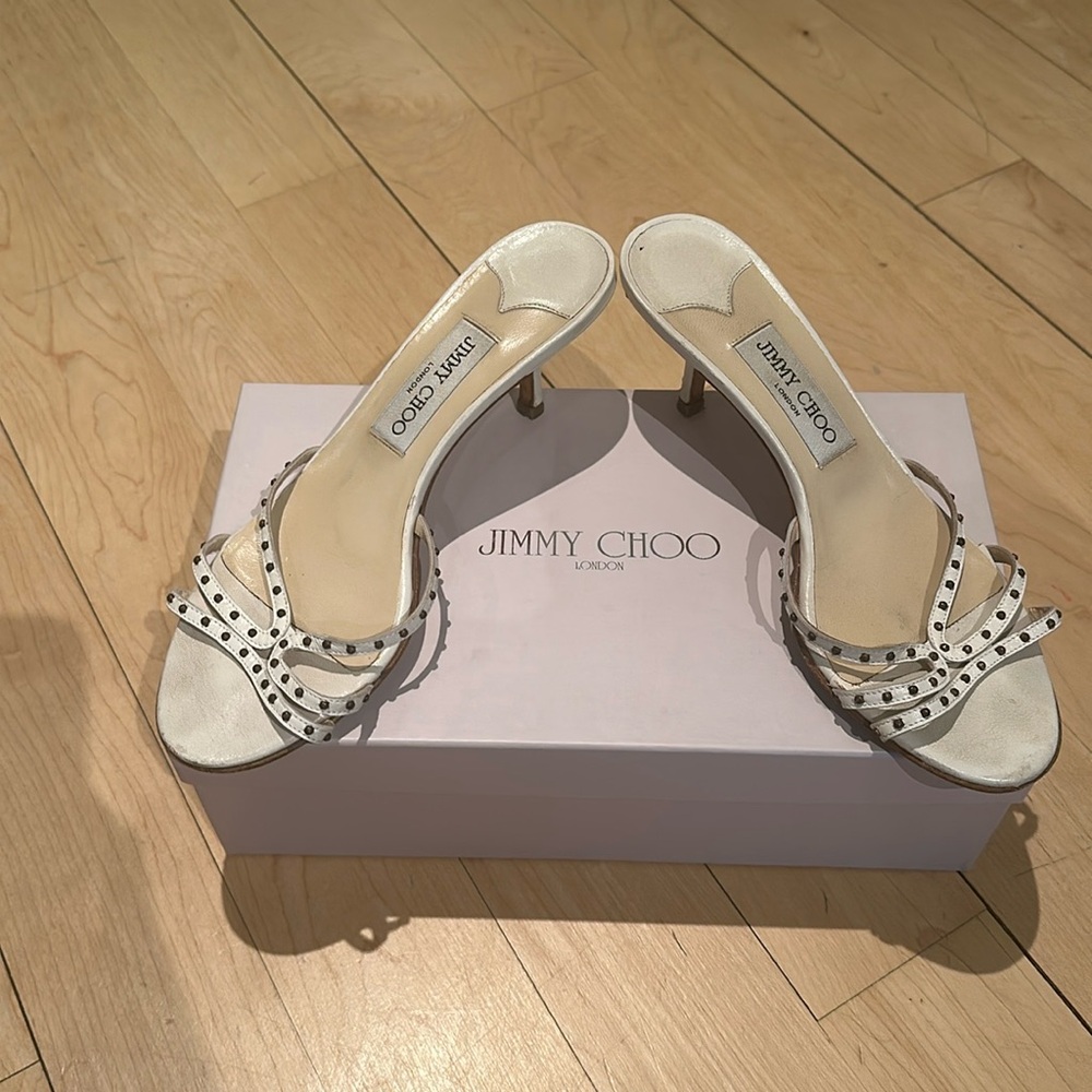 Chic Jimmy Choo Sandals!
